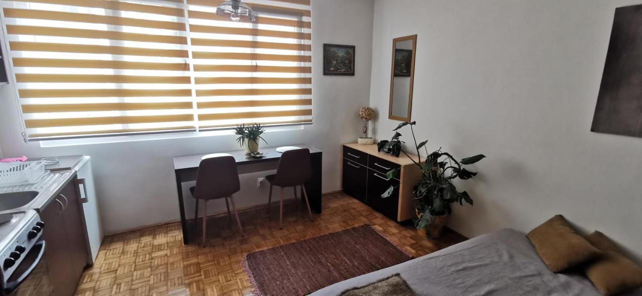 Stan Na Dan Predah Apartment Uzice Exterior photo